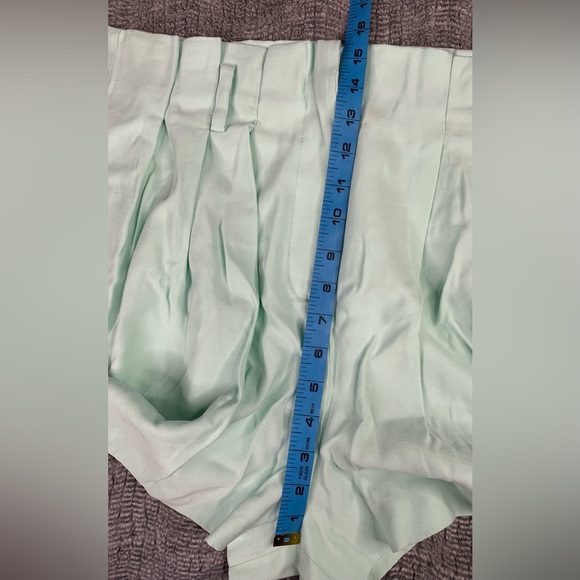 3/$20 Gianni Bini Women’s Shorts Size 12 - Picture 9 of 11